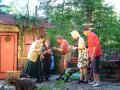 Martha (Renate G&uuml;nst), Rudi (Karl-Heinz Neumann), Lydia (Petra Wilhelm) und Erich (Matthias Wilhelm) streiten sich um Omas (Anneliese Range, 2.v.l.) Geld