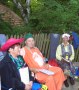 Renate G�nst (Maria), Erich Kramer (Olaf) und Anneliese Range (Julchen) warten auf ihren Auftritt (Probe am 27.6.)