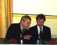 Benno und Klaus-Dieter beratschlagen, was sie tun k�nnen