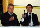Benno und Klaus-Dieter unterhalten sich zu Beginn des 2. Aktes