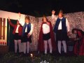 Die M�nner Ehrenfried (Gunter Ochs), Reinholdo (Karl-Heinz Neumann), Ottokar (Erich Kramer) und Leopold (Matthias Wilhelm) winken huldvoll ins Publikum