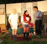 Udo (Wolfgang Schilbe) in Unterhosen, Borbala (Silvia Noll) und Hans (Gunter Ochs)